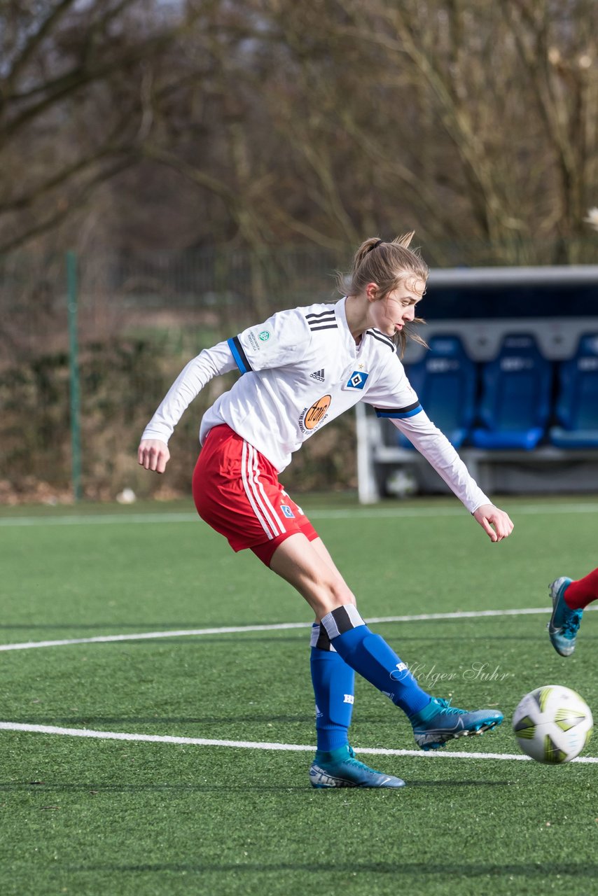 Bild 64 - wBJ HSV - F Holstein Kiel : Ergebnis: 0:6